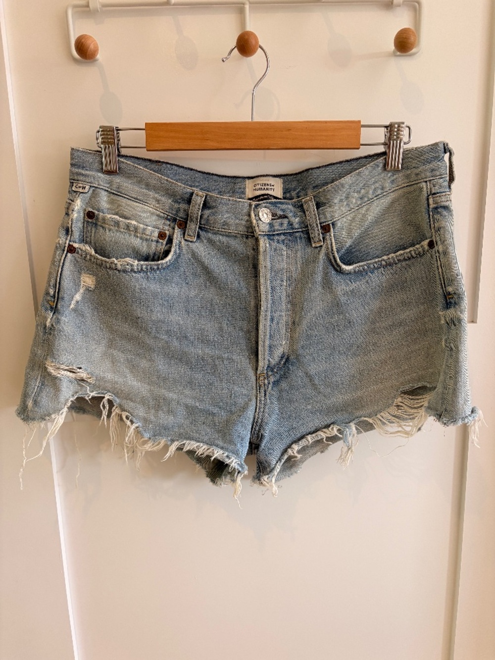 Citizens of Humanity Annabelle Shorts, Size 29, Distressed, Button-Fly